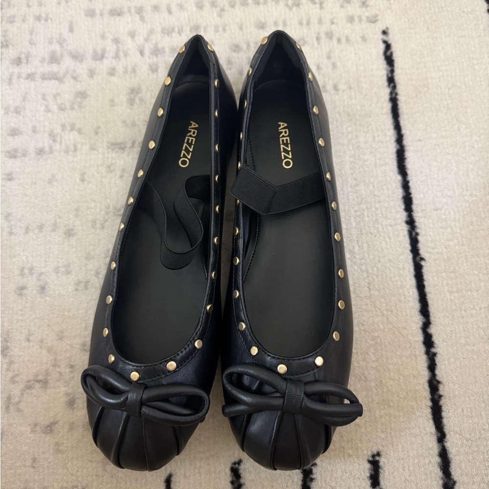 Arezzo
Women's Elsa Ballet Flats Black Studded Ballet Flats